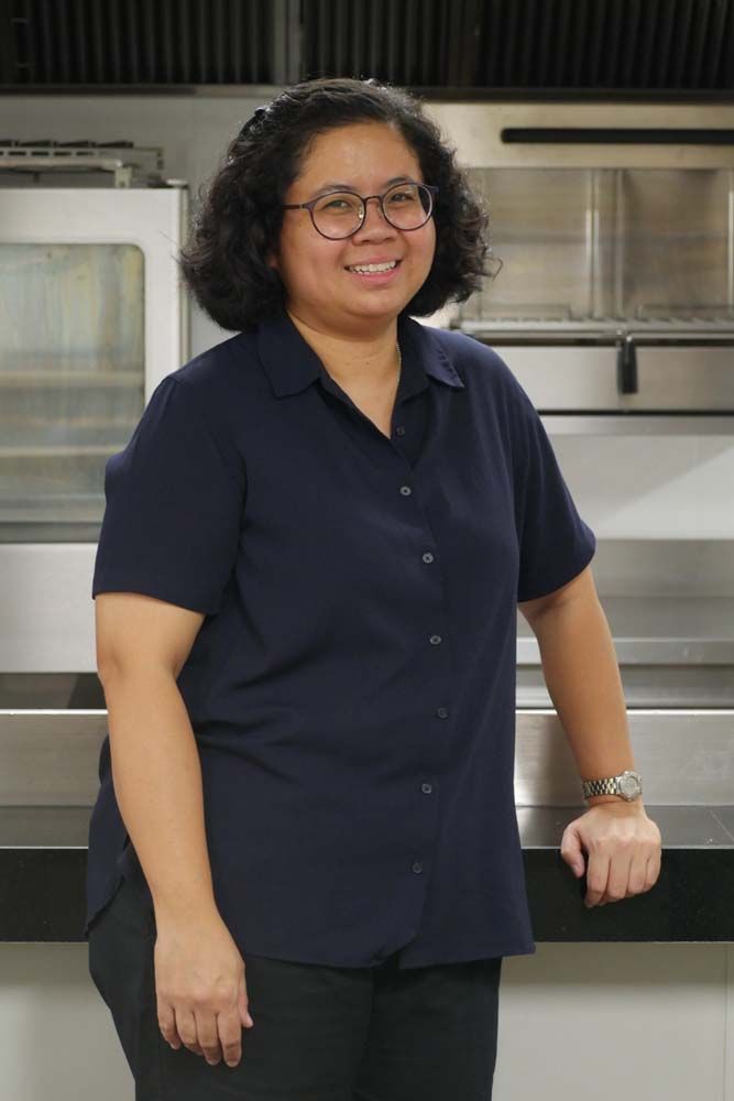 พลอยจรัส ประกัตฐโกมล