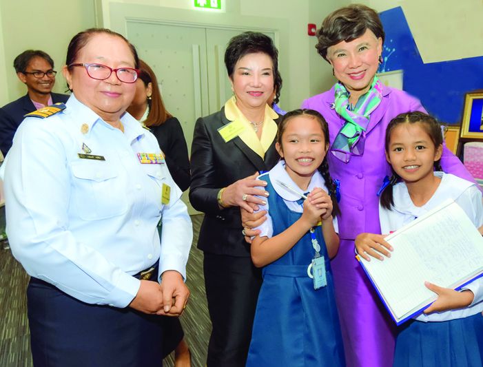 ศิรินา ปวโรฬารวิทยา ประธานคณะทำงานติดตามผลการดำเนินการฯ ให้โอวาทแก่เยาวชน