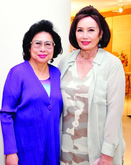 ดร.วีณา เชิดบุญญชาติ, อุษณีย์ วรวงศ์วสุ