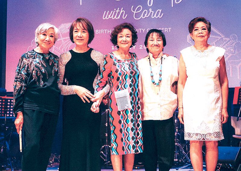 พี่น้อง ครูคอร่า Zarina-Cora-Julie Soo-Victoria-
Salome Poon Quiletorio
