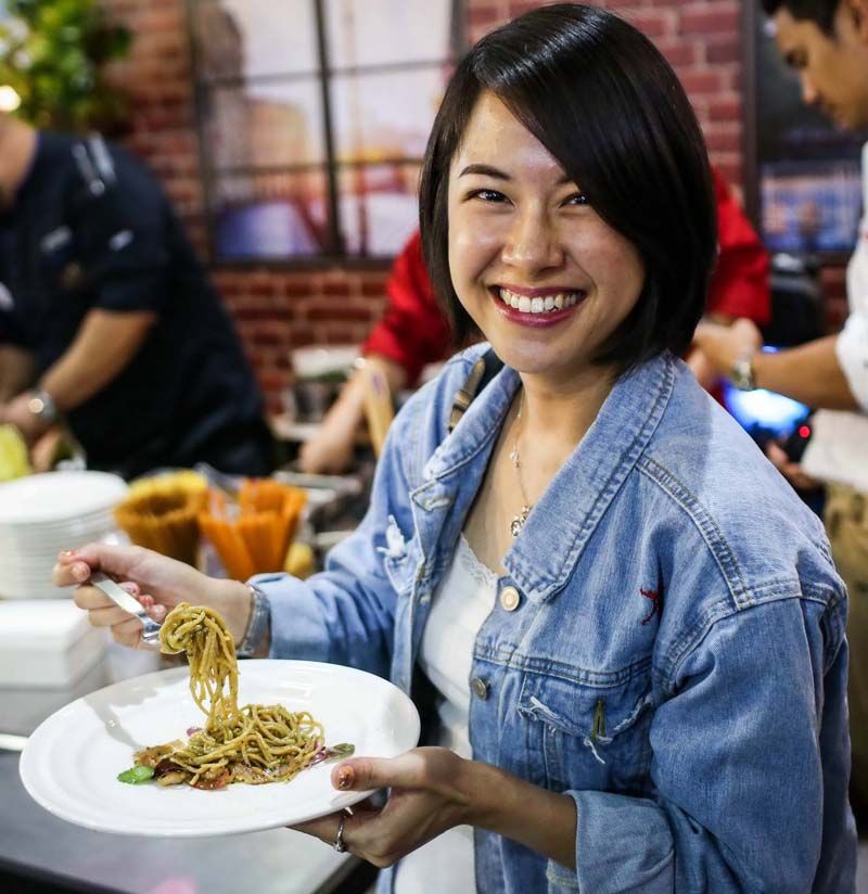 แจน-นพลักษณ์ ศรีสุขวัฒนานันท์