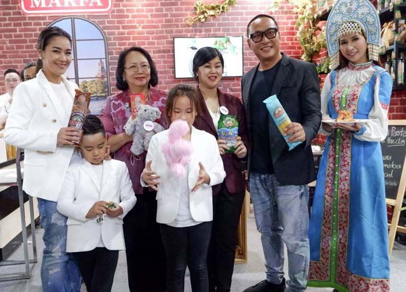 ครอบครัวเปิ้ล-นาคร ศิลาชัย

