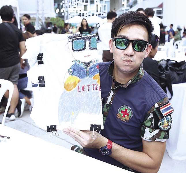 “หมอล็อต” หรือ นายสัตวแพทย์ภัทรพล
มณีอ่อน