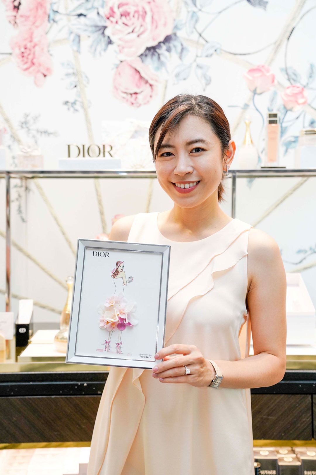 พีรดา อุณหเลขกะ นักวาดภาพอิลลาสเตเตอร์สีน้ำแห่งสตูดิโอ