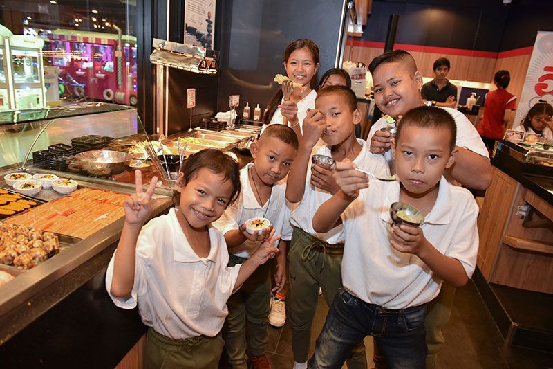 รอยยิ้มแห่งความสุขของเด็กๆ