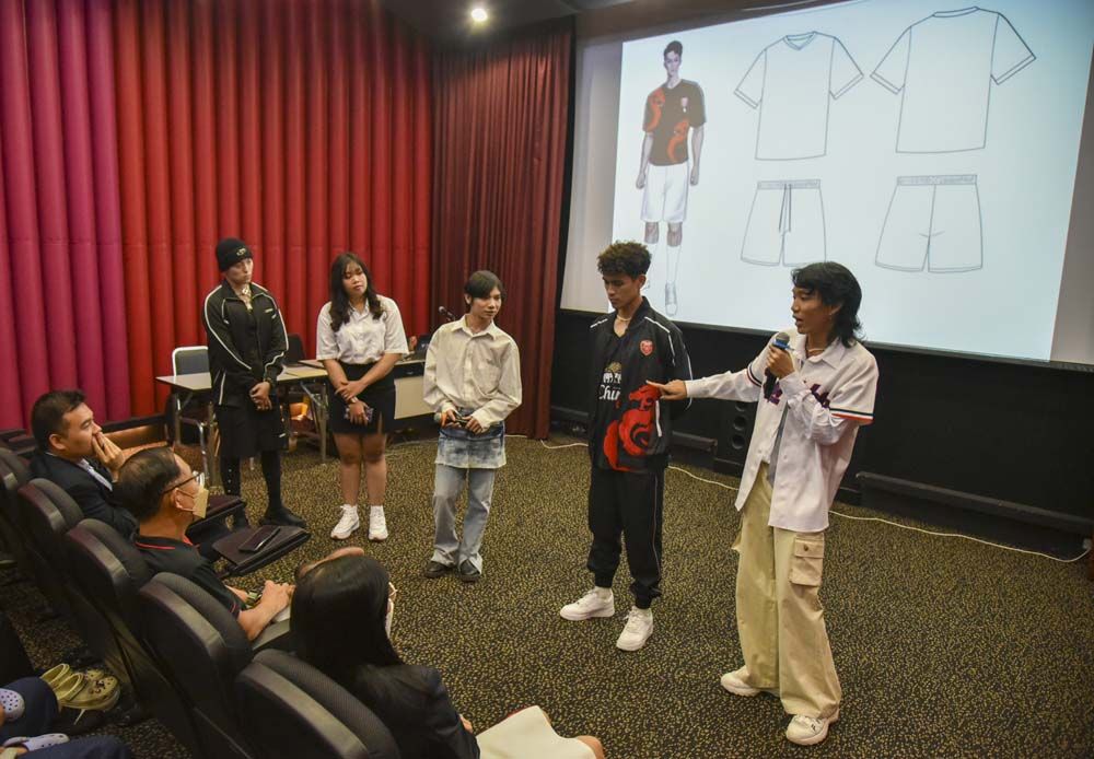 การ Present ทีมอื่นๆ