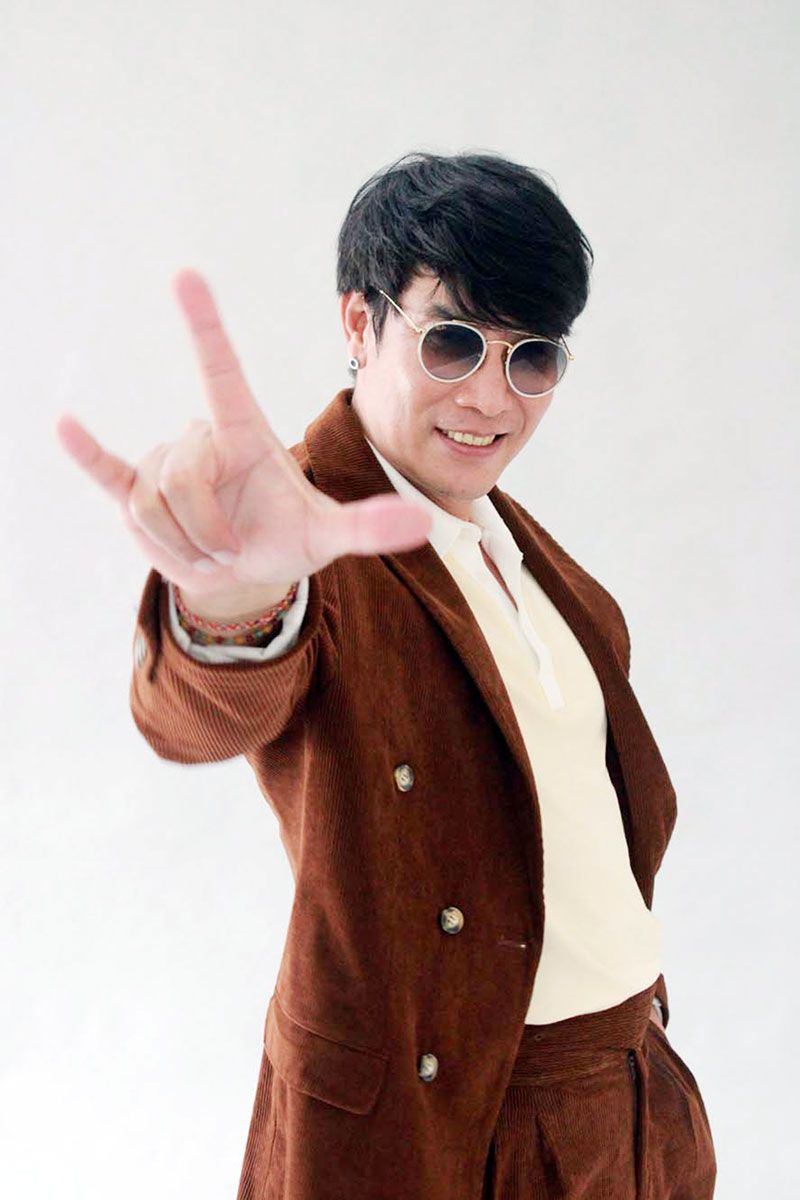 ละคร สารวัตรใหญ่ 2562 ตำรวจนํ้าดีที่ทำงานอย่างตรงไปตรงมาจัดการกับผู้อิทธิพลและจัดระเบียบตำรวจไม่ให้ตำรวจกดขี่ประชาชน จนสร้างความไม่พอใจให้กับทุกฝ่าย และโดนกลั่นแกล้ง แต่พลังของมวลชนจะปกป้องคุ้มครองทำให้ความดี เอาชนะความชั่วได้หรือไม่ 3 827427