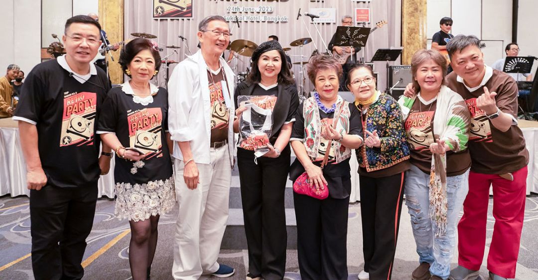 ปัญญา ศิริพรพิทักษ์ ประธานฯ มาซาแลบ ร่วมประมูลสมทบทุน พร้อม 4 ดีเจ และ FC93.5

