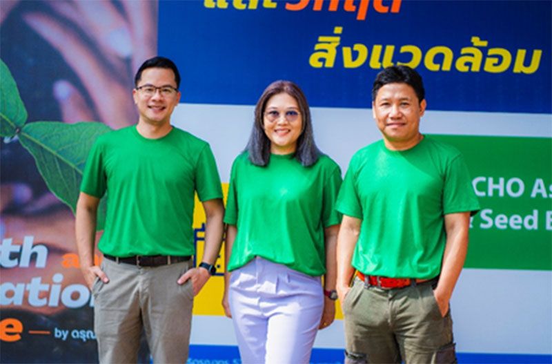 จากซ้าย นายเทมส์ ภู่ไพศาล และ นางอัมพิกา เยาว์ธานี ผู้บริหารมูลนิธิดรุณาทร , ดร.บุญส่ง ธารศรีทอง ประธานคณะผู้บริหารมูลนิธิเอคโค่ เอเชีย ประเทศไทย
