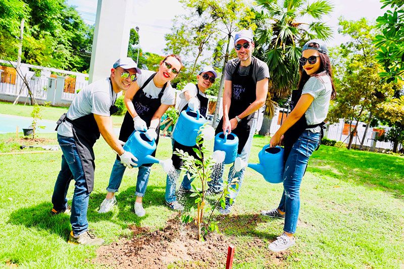 ร่วมกันปลูกต้นไม้ประจำรัชกาลที่ 9 และ รัชกาลที่ 10
จำนวน 109 ต้น