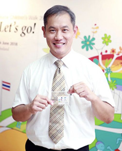 นพ.กันย์ พงษ์สามารถ

