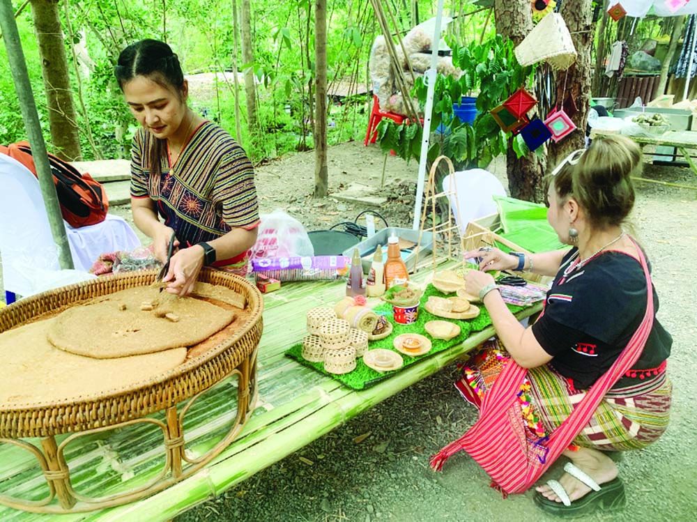 ข้าวแหลกกะเหรี่ยงหากินยาก

