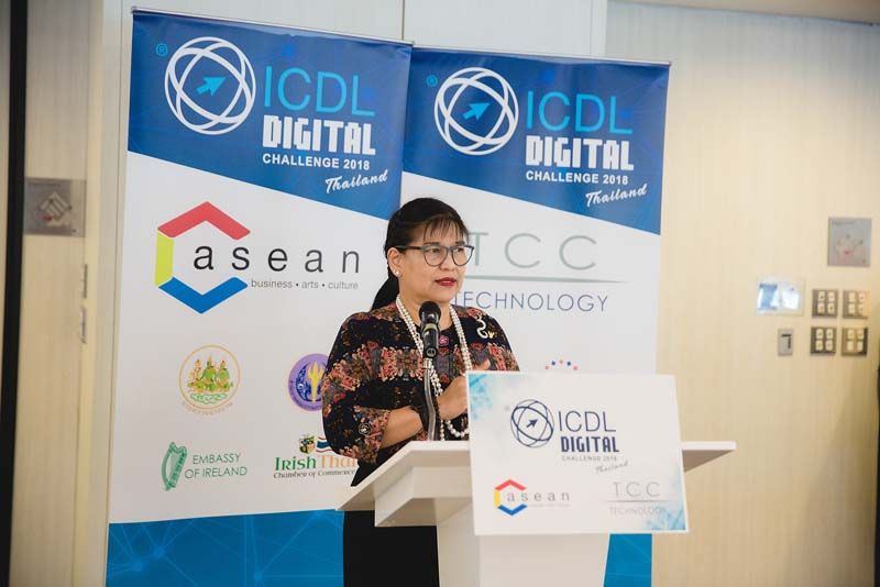 นางวรรณพร เทพหัสดิน ณ อยุธยาเลขาธิการคณะกรรมการดิจิทัลเพื่อเศรษฐกิจและสังคมแห่งชาติกระทรวงดิจิทัลเพื่อเศรษฐกิจและสังคมประธานกล่าวเปิดการแข่งขัน ICDL Digital Challenge 2018