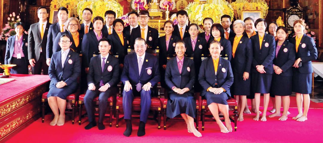 ศ.พิเศษ ดร.สุรเกียรติ์ เสถียรไทย, มณฑิชา สุขจันทร์, ฐิติวัฒน์ ว่องวรรณกุล,
ปาริชาติ ธีระศิลป์, กัญฑนล ภู่ระหงษ์ พร้อมด้วยเจ้าหน้าที่มูลนิธิฯ