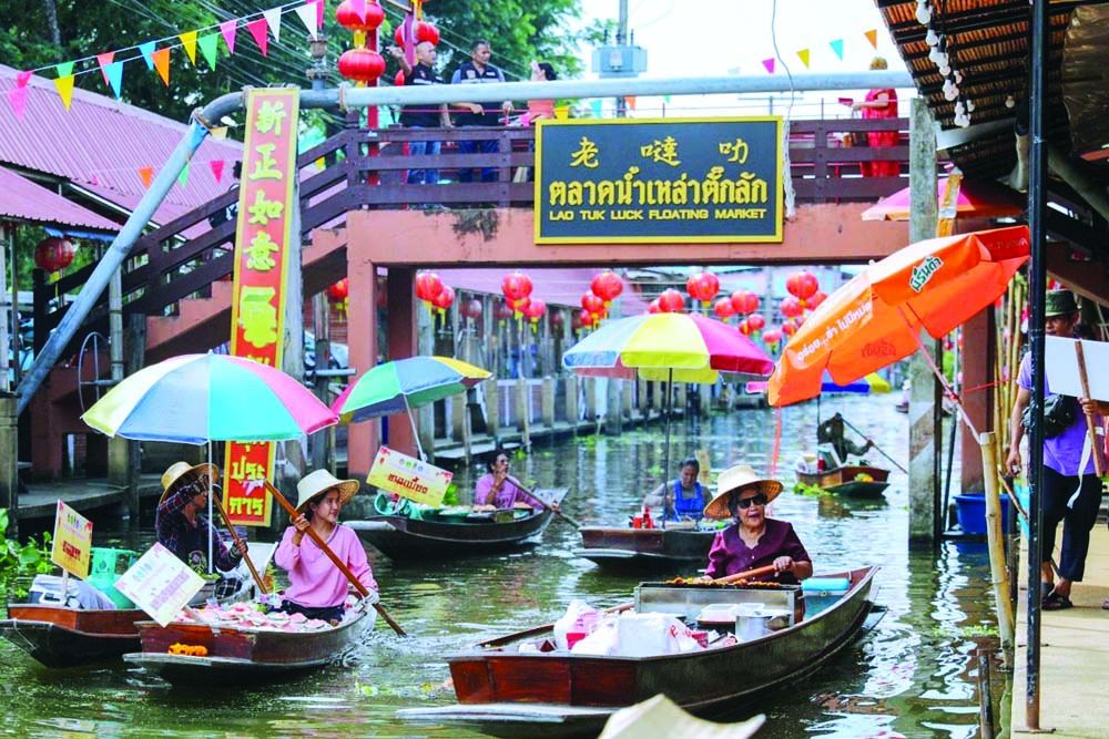 ตลาดน้ำเหล่าตั๊กลัก