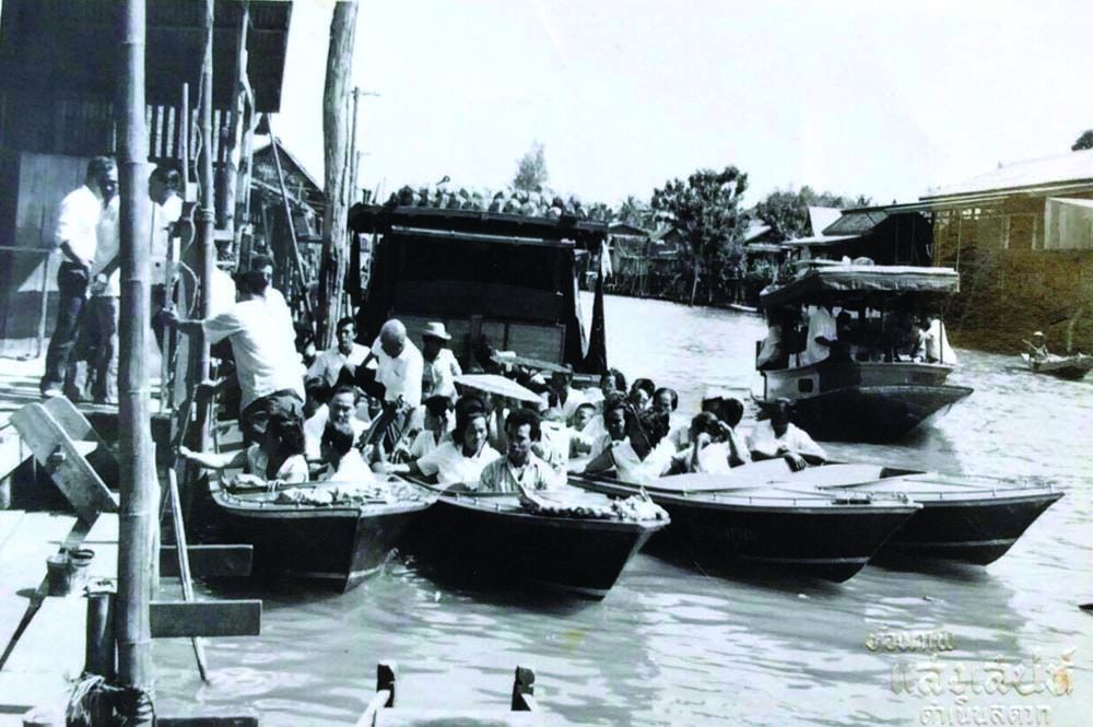 ภาพเก่าตลาดคลองดำเนินสะดวก