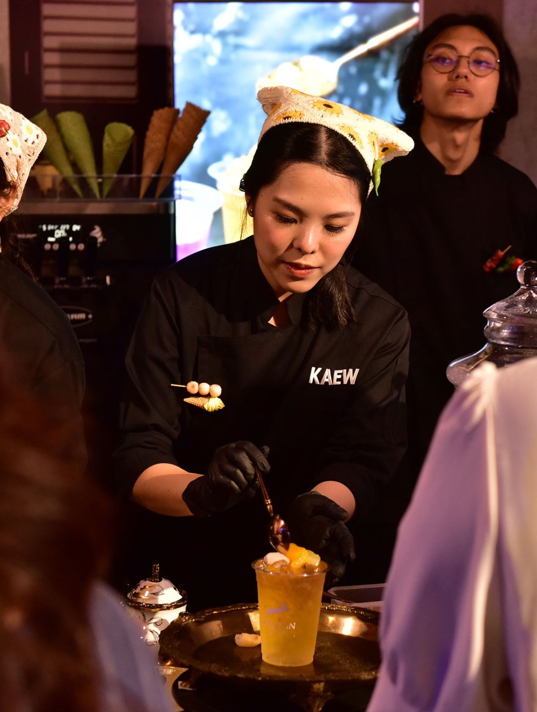 เชฟแก้ว-ปวีณ์นุช ยอดปรีชาวิจิตร

