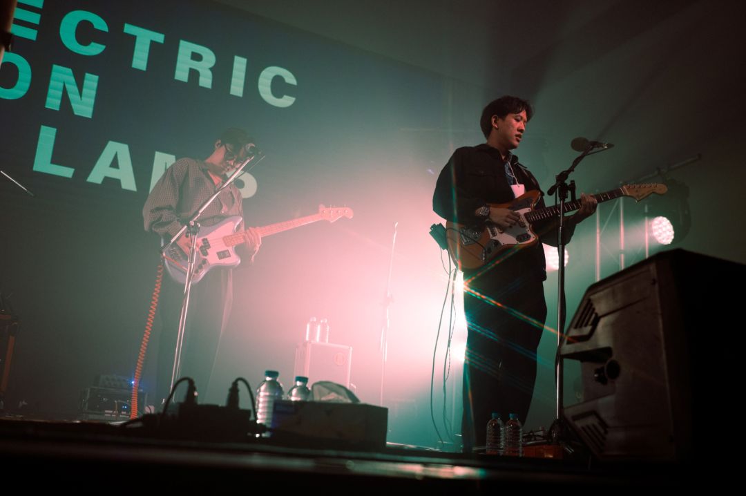 บันเทิง ‘ELECTRIC NEON LAMP’ ขนเพลงฮิตสุดเดือดใส่ไม่มียั้ง!! คอนเสิร์ต ‘TURN THE LIGHT ON มัน