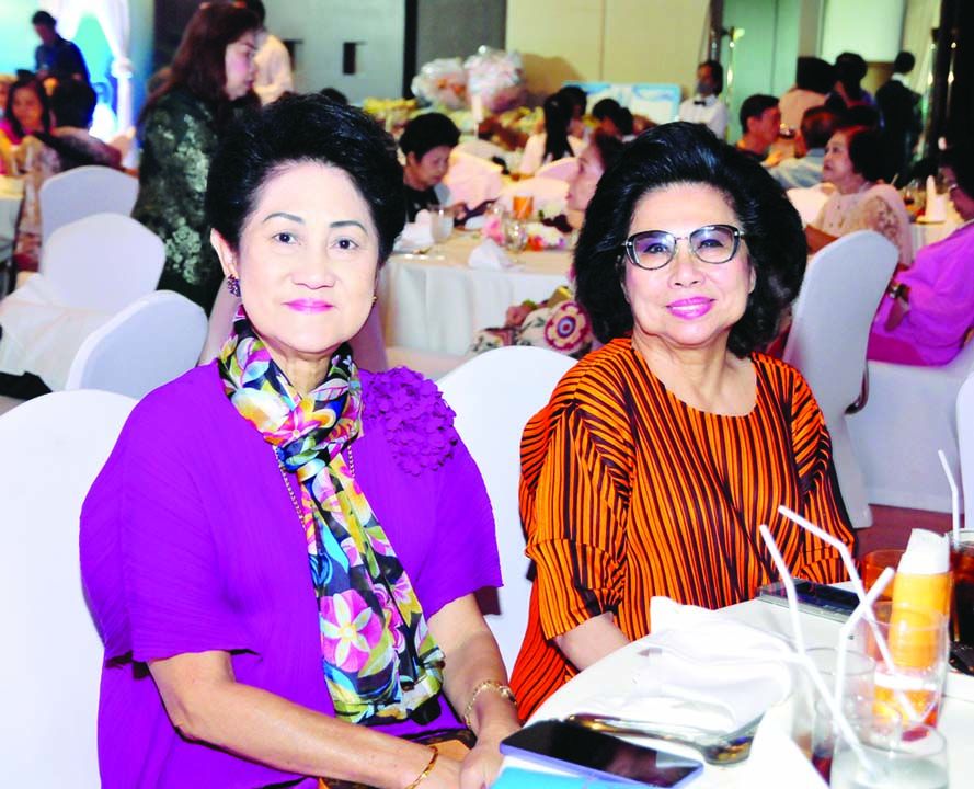 ตวงรัตน์ ศิริยงค์ และ ดร.วีณา เชิดบุญญชาติ