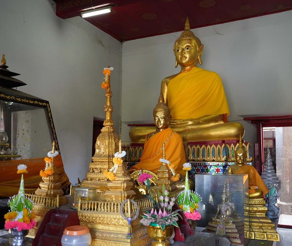 เจดีย์ดาวดึงส์ในวิหาร