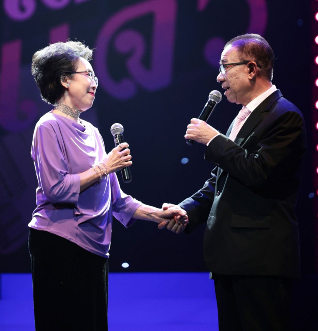 ญาดา-บูรพา อารัมภีร(ทายาทครูสง่า อารัมภีร)

