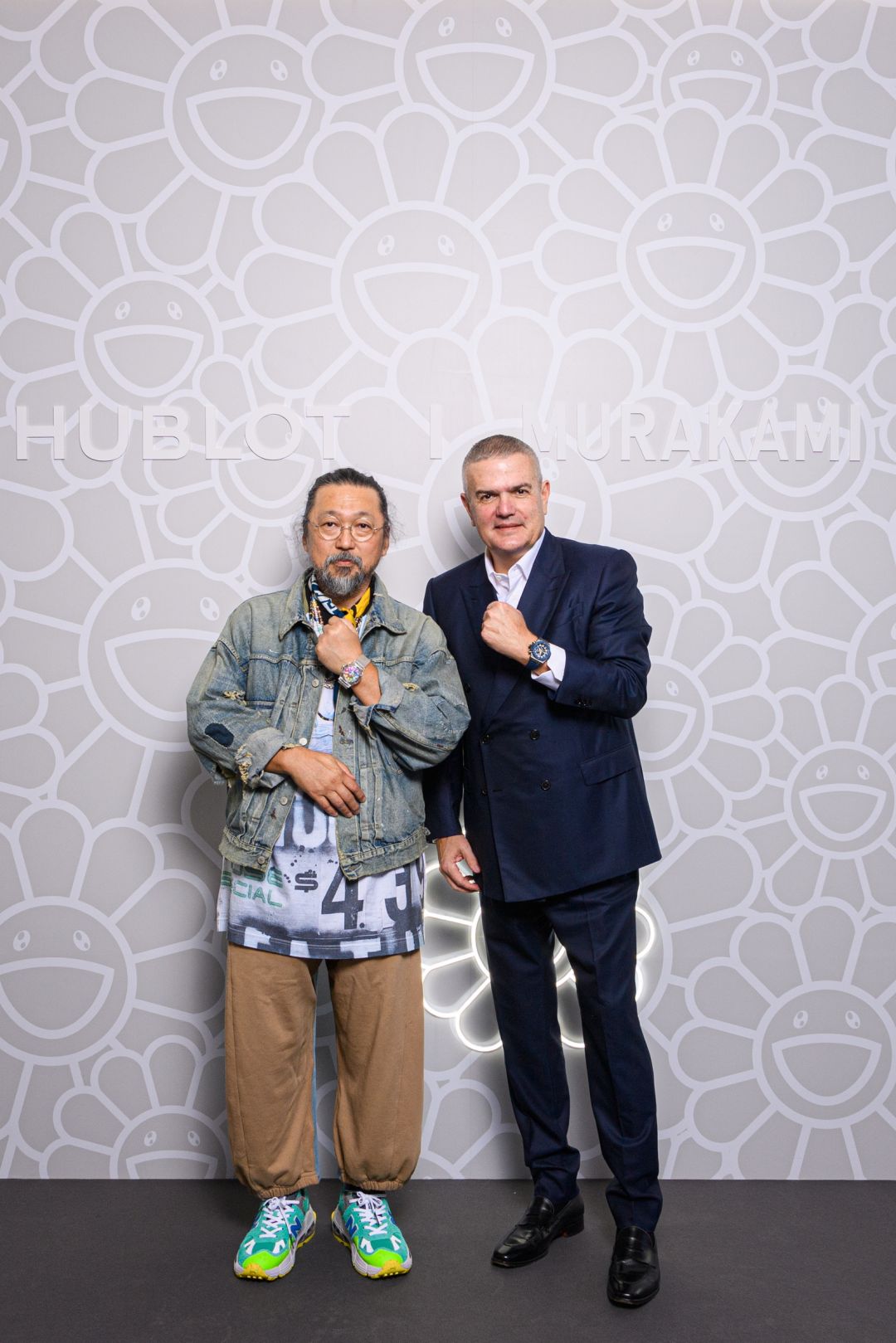  ทาคาชิ มุราคามิ ศิลปินแนวป๊อปอาร์ตชื่อดังของประเทศญี่ปุ่น และ ริคาร์โด กัวดาลูเป CEO HUBLOT