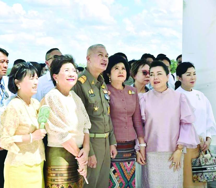 อัญชลี ชวนิชย์, เอมอร ศรีวัฒนประภา, พล.อ.ต.กรนันท์ รุ่งสว่าง และ กรรณภรณ์ วงศ์ปิยะกุล
