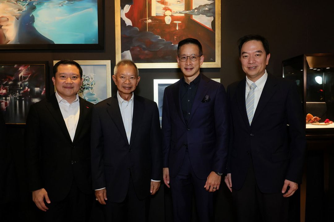 ฐาปน สิริวัฒนภักดี, วรพงศ์ นันทาภิวัฒน์, สาระ ล่ำซำ, กิตติภัต
สุทธิสัมพัทน์