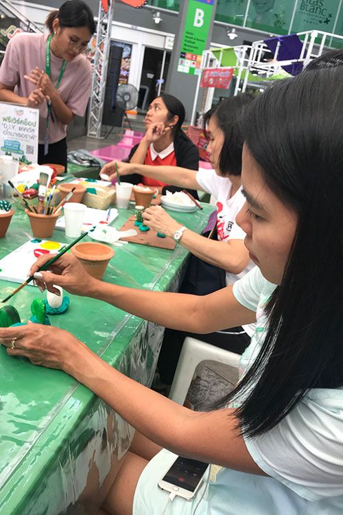 บรรยากาศการเวิร์กช็อปทำแคคตัส อโรมาเธอราพี

