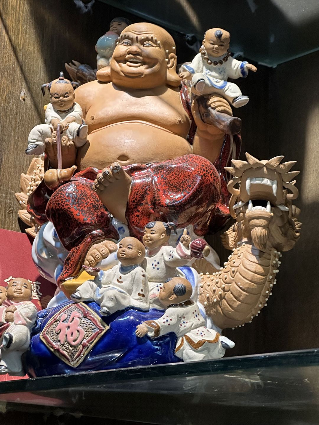 ประเทศไทย 25 กุมภาพันธ์ 2566 งานบาซาร์ภริยาทูต สยามพารากอน

