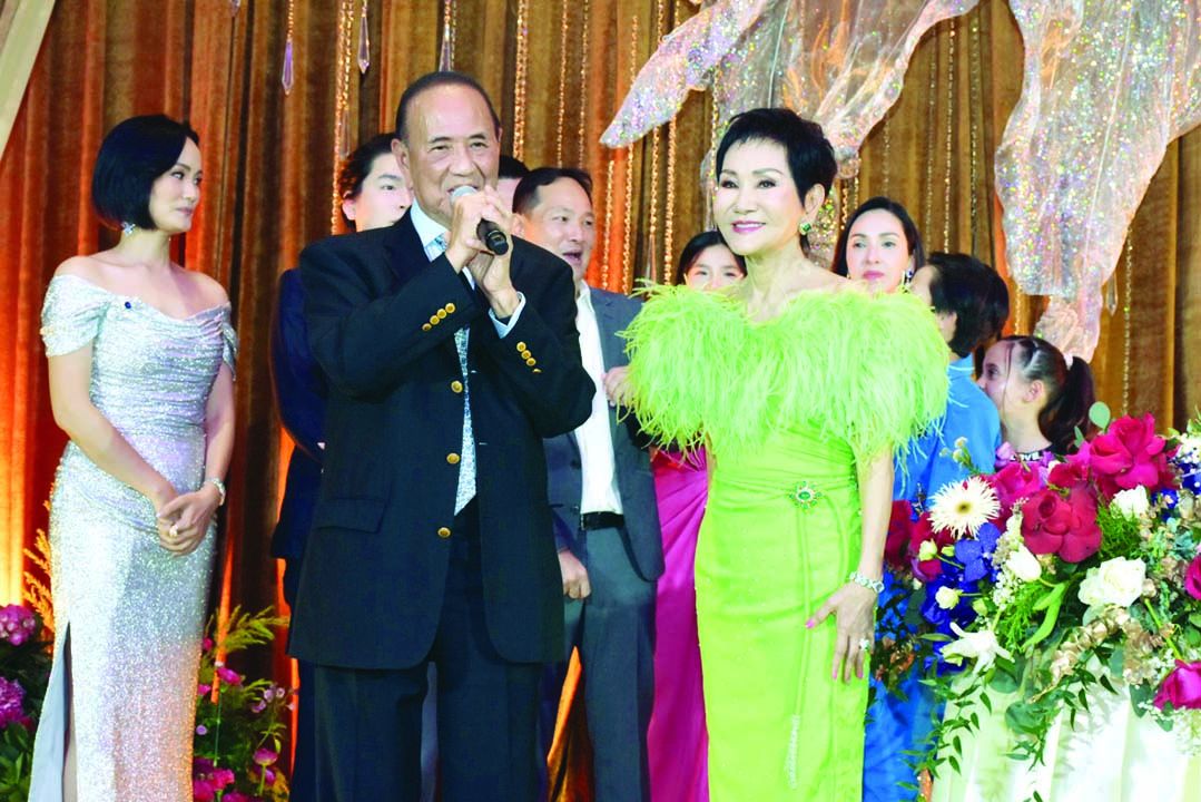อาสา สารสิน กล่าวอวยพรวันเกิด คุณหญิงชดช้อย โสภณพนิช