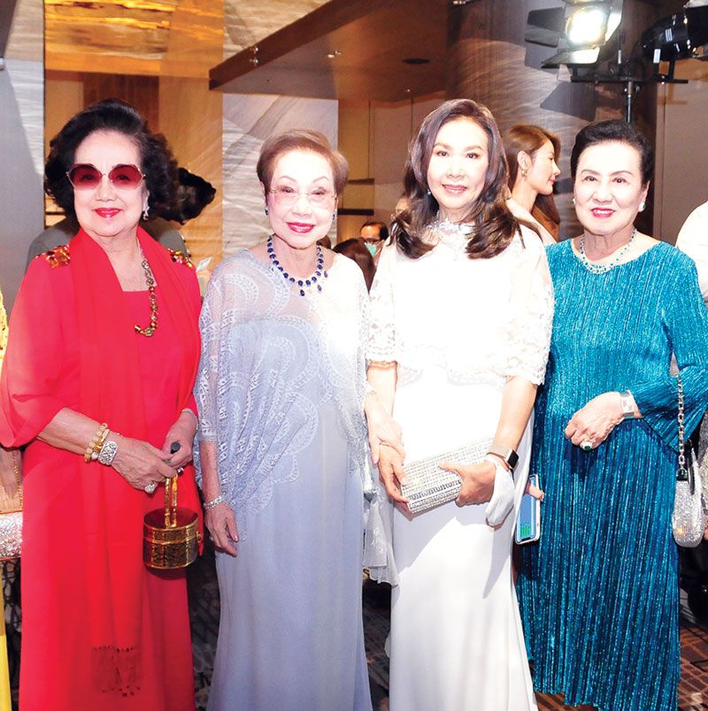 ปราไพ ปราสาททองโอสถ, สุภาพรรณ พิชัยรณรงค์สงคราม, ลัดดา รักตะกนิษฐ, ดาริกา ปุณณกันต์