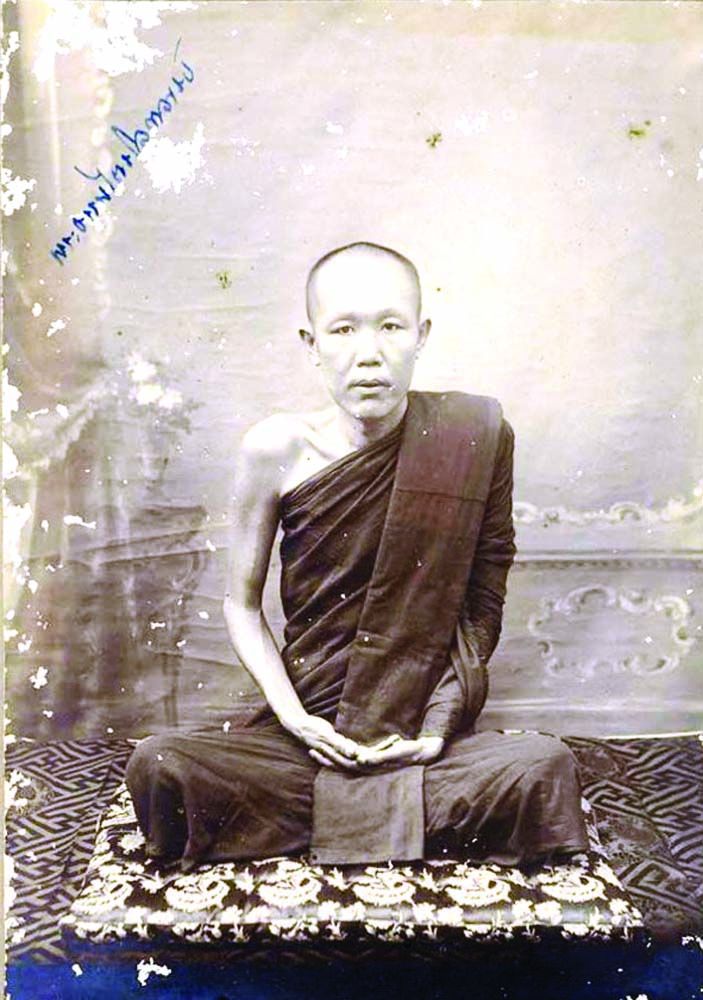 พระธรรมไตรโลกาจารย์ (เฮง)
