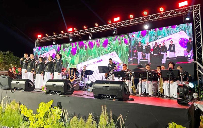 วงหัสดนตรี กองดุริยางค์ทหารเรือ บรรเลงเพลงตลอดงาน


