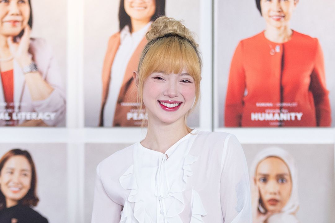 พลอยชมพู-ญานนีน

