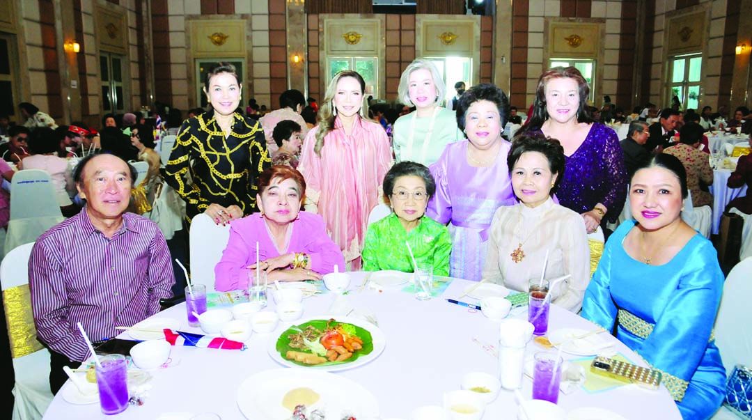 ลดา รุธิรกนก, สายพิณ พหลโยธิน, พวงทอง อานันทนะสุวงศ์,
ธาริกา มงคลสุข, สุรีรัตน์ เศรษฐจินดา, อินทิรา สวัสดิ์พาณิชย์,
บุศรีย์ อังคณะวัฒนา, ชัยวิทย์-สุมาลี อดิเรก