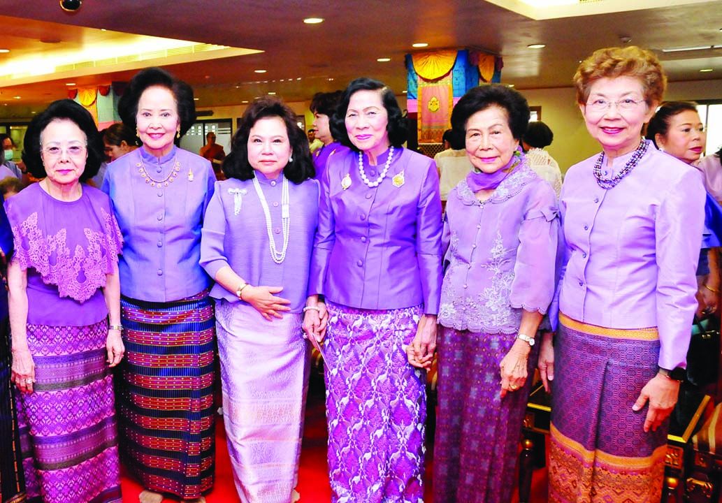 ยุพา ล่ำซำ, เพ็ญพักตร์ ศรีทอง, ดร.นุชนาถ วสุรัตน์, ศ.ดร.ศุลีมาศ สุทธิสัมพัทน์,
พญ.สุวณี รักธรรม, พญ.ศรีวรรณา พูลสรรพสิทธิ์