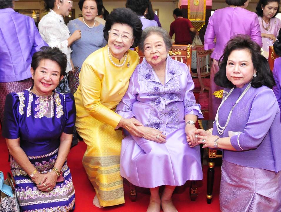 ยุพา ศุภอมรพันธ์, พล.ต.ญ.คุณหญิงอัสนีย์ เสาวภาพ และ ดร.นุชนาถ วสุรัตน์