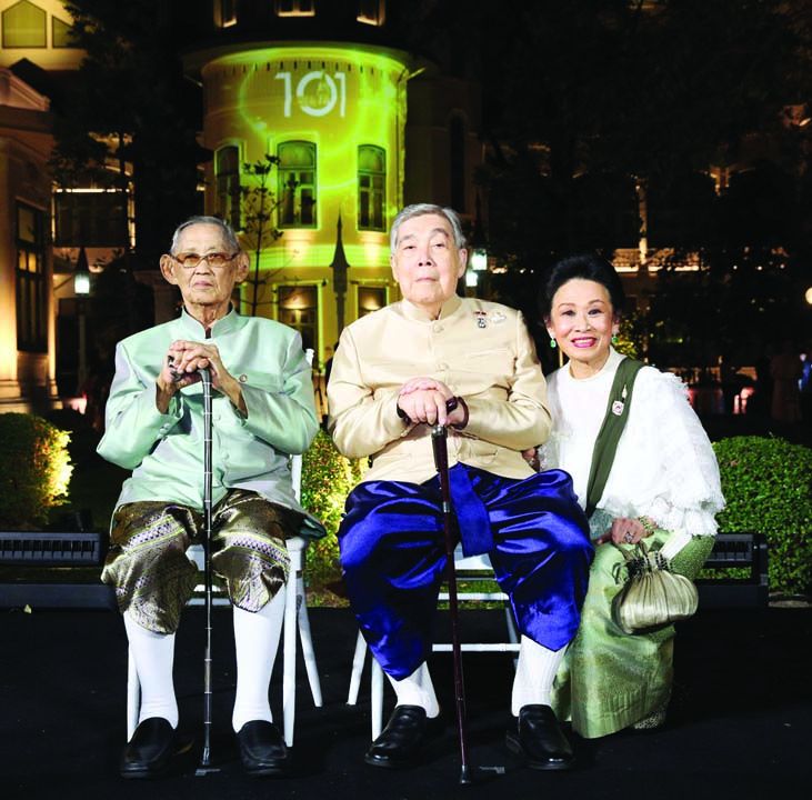 พล.ท.นพ.ธำรงรัตน์ แก้วกาญจน์ กรรมการที่ปรึกษามูลนิธิ, ประธานมูลนิธิฯ พล.ท.นพ.สุปรีชา-สุมัณฑนา โมกขะเวส