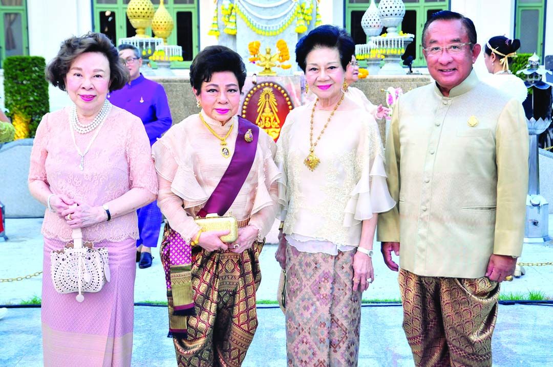 คมสัน ศรีไพศาล, เพ็ญพิศ ภัทรวิทย์, ศ.เกียรติคุณ พล.ท.หญิง พญ.ทิพย์ ศรีไพศาล และ พล.อ.รศ.นพ.ไตรโรจน์ ครุธเวโช
