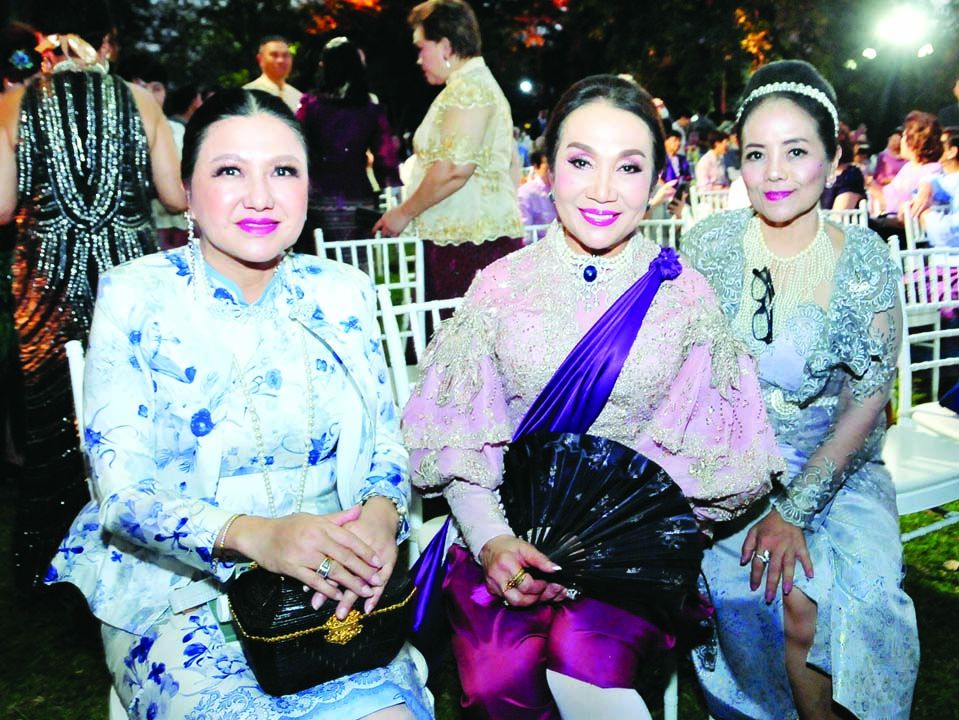 ธาริกา มงคลสุข, พล.ต.หญิง ดร.อังคณา สุเมธสิทธิกุล และ พิมพ์ลดา วงศ์เงินยวง