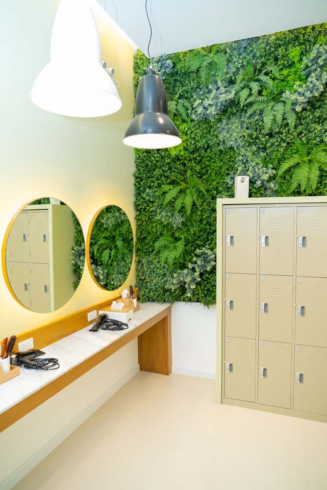 ห้องแต่งตัวพร้อมสิ่งอำนวยความสะดวกแบบครบครัน