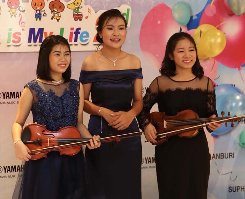 ทีมสาวๆ นักไวโอลิน