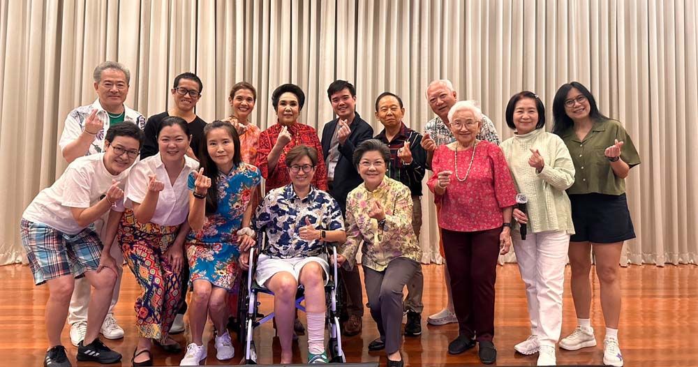 กลุ่มแผ่นเสียง อาทิ ดร.ประพิณ-สุมนา อภินรเศรษฐ์, เทพิน เกษมศานติ์,รังสิวิภา จินดาพร, นบกมล ชัชวาลวงศ์, ภิญญพักตร์ หิรัณย์เตชะ, ภูมิใจ กุศลวงษ์,จุรี อังสุพันธุ์, นรสิทธิ์ จินดาพร, อธิพัชร์ นราประเสริฐกุล, ชลิต-พัชรา ลิมปนะเวช,ภคิน-ภรภัทร นิธิธนภัทร กับครูสปาย-ภาสกรณ์ รุ่งเรืองเดชาภัทร์