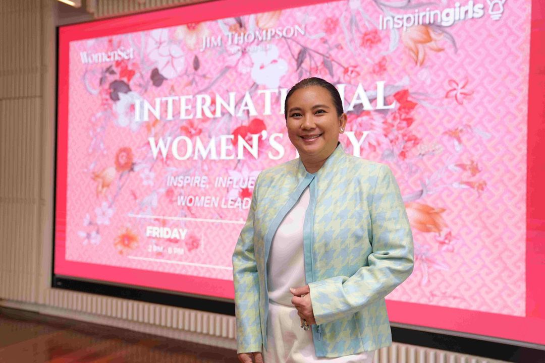 วรจรรย์ เที่ยงธรรม

