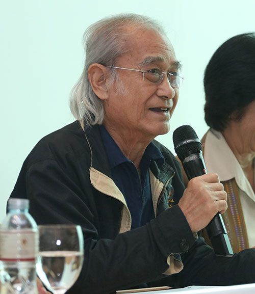 เนาวรัตน์ พงษ์ไพบูลย์ หนึ่งในคณะกรรมการตัดสิน

