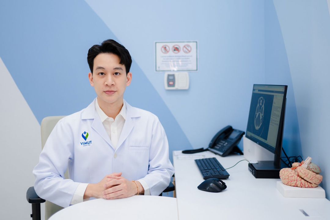 นพ.ภีมณพัชญ์ ธนชาญวิศิษฐ์