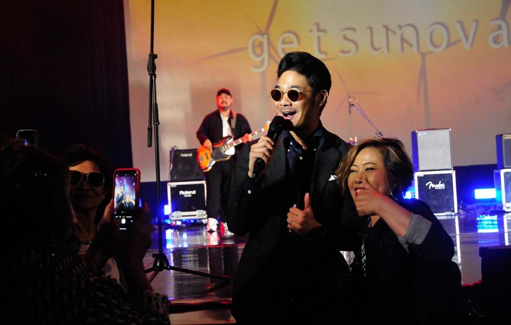 แฟนคลับให้กำลังใจ เนม-ปราการ ไรวา Getsunova ติดขอบเวที
