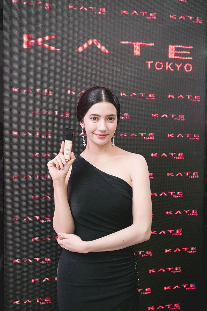 เฌอลีนน์ ว๊ากสตาฟฟี่ กับรองพื้นขั้นเทพ