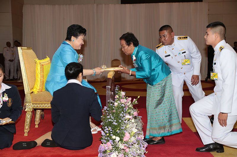 พระเจ้าวรวงศ์เธอ พระองค์เจ้าโสมสวลี พระวรราชาทินัดดามาตุ ประทานรางวัลให้กับ
สำราญ กุนัน แม่ของผู้เสียสละ เป็นกรณีพิเศษ